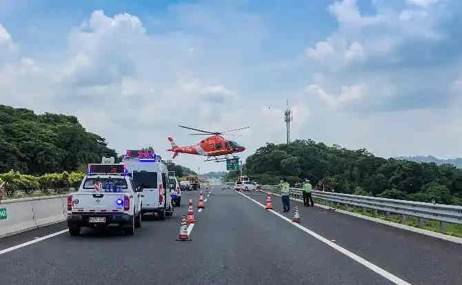 平昌高速公路汽车救援案例